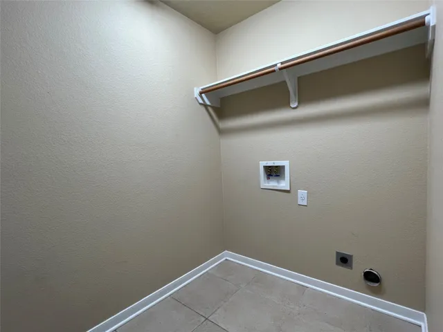 $1,700 | 407 Laney Street, Brenham, TX 77833