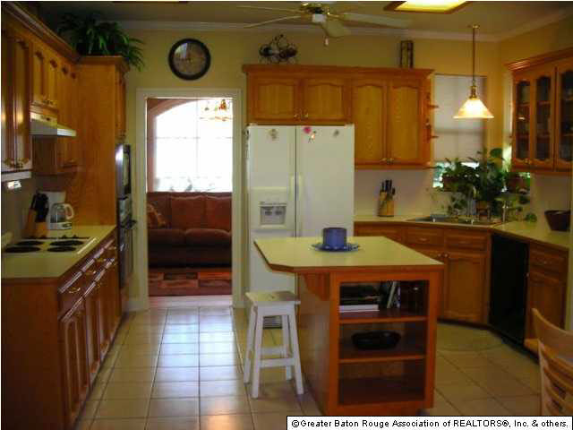 11152 Paddock Avenue Baton Rouge, LA 70816 - Photo 3 of 12 Gallery Image 3
