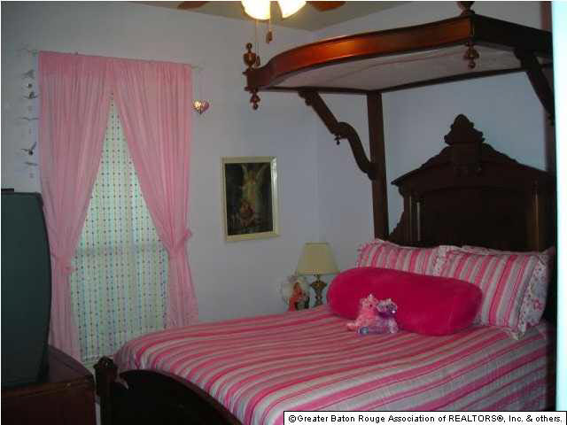 11152 Paddock Avenue Baton Rouge, LA 70816 - Photo 7 of 12 Gallery Image 7