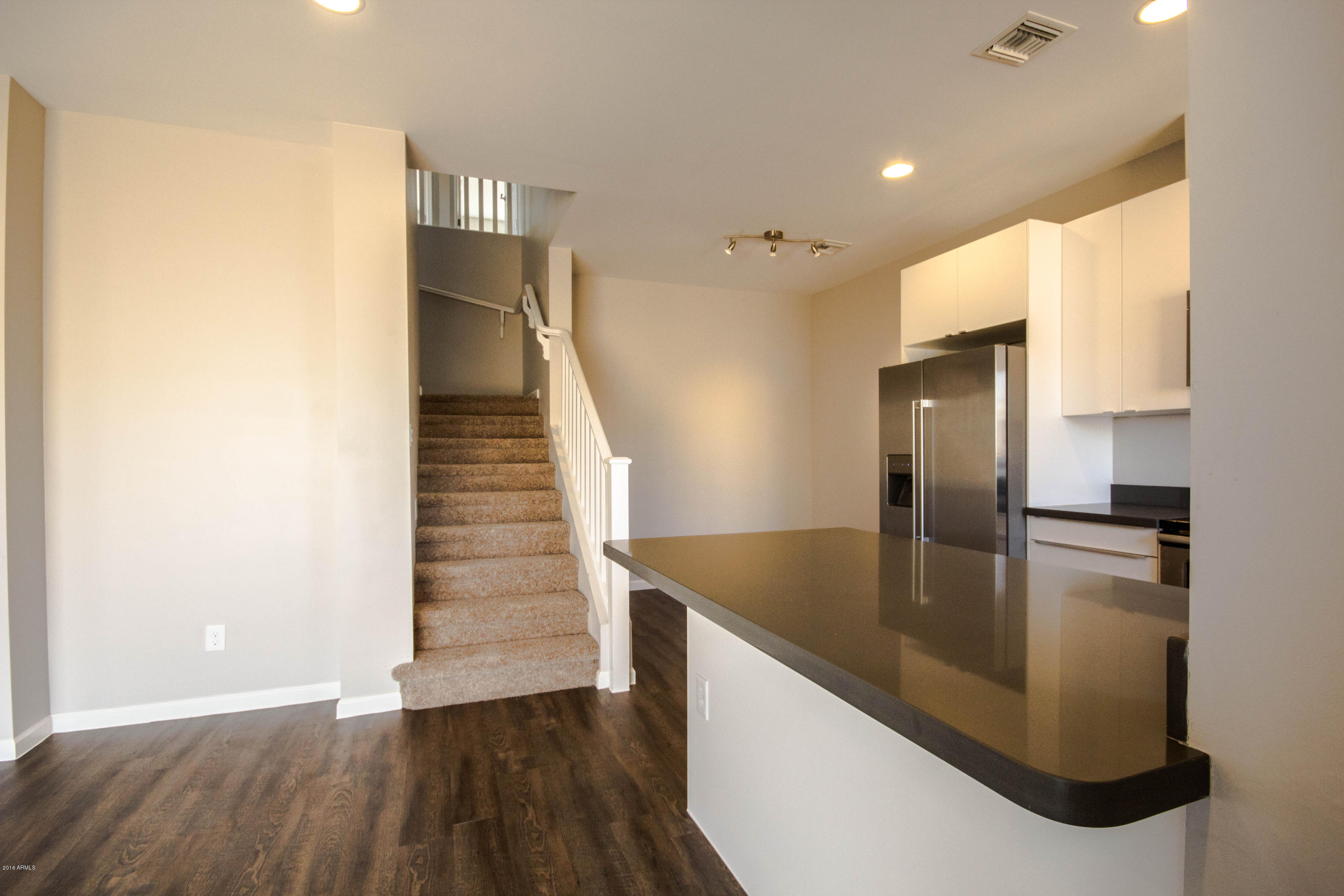 1730 East Ocotillo Road Phoenix, AZ 85016 - Photo 5 of 26 Stairs - Niche + Storage
