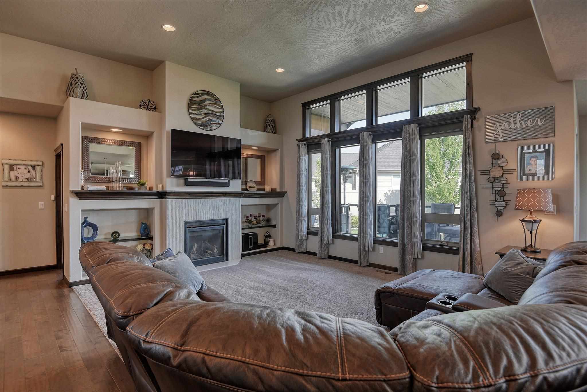 2008 West Cascade Way Spokane, WA 99208 - Photo 3 of 48 Gallery Image 3
