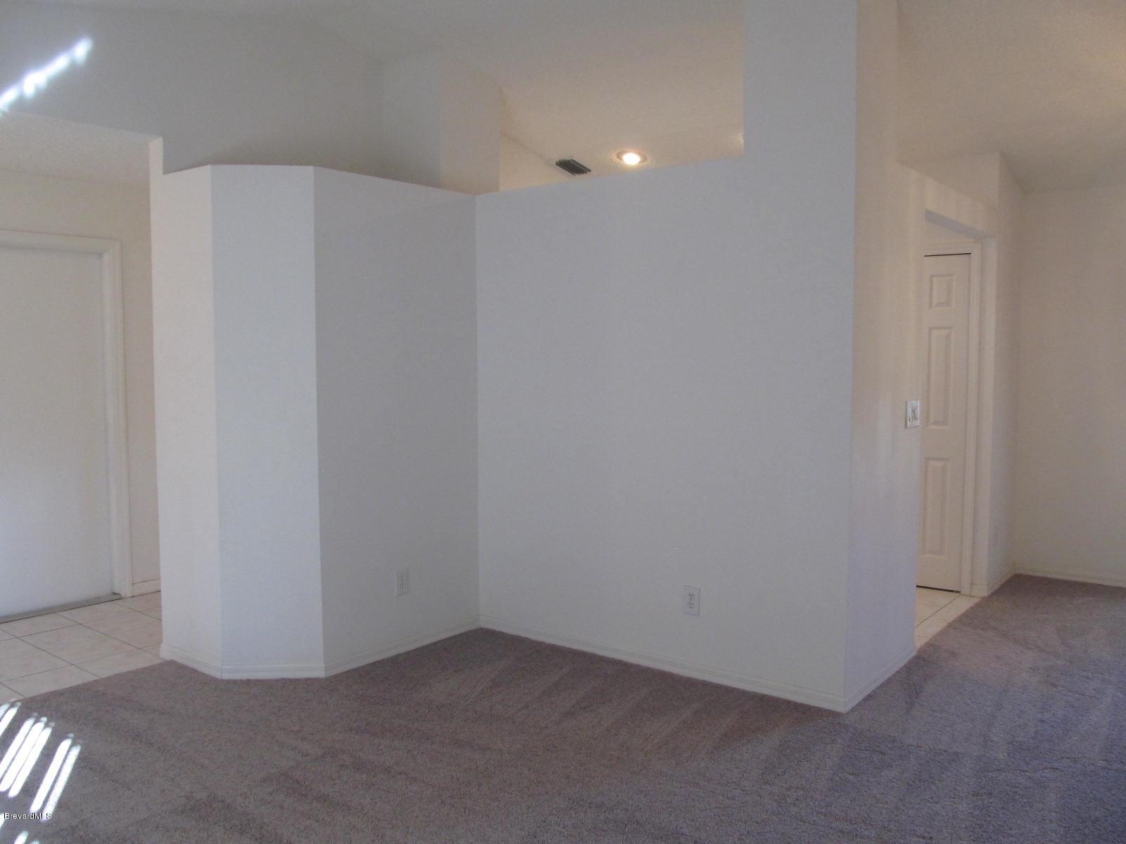 198 Twin Lakes Road Melbourne, FL 32901 - Photo 6 of 26 Living Room View #3