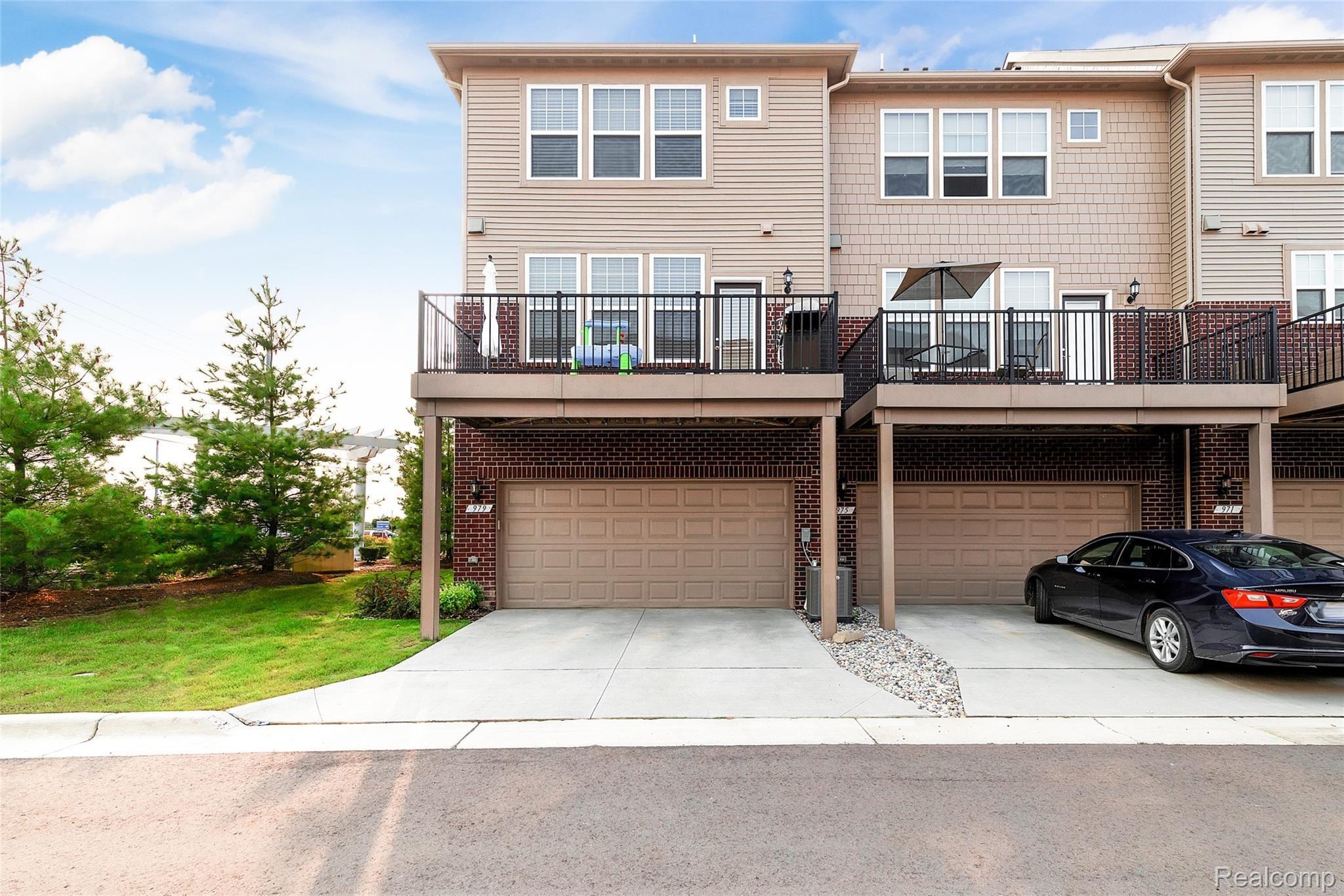 979 Barclay Circle, Unit 58 Rochester, MI 48307 - Photo 26 of 30 28.jpg
