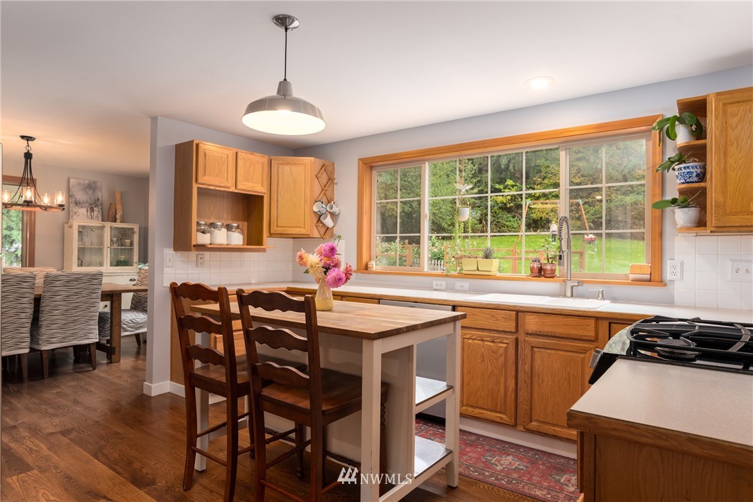 15934 Mountain View Road Mount Vernon, WA 98274 - Photo 11 of 38 Gallery Image 11
