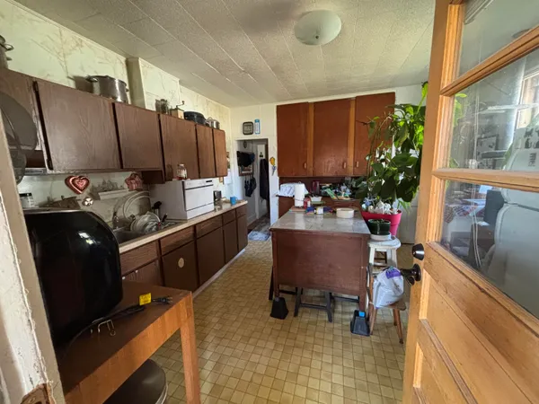 $205,000 | 308-310 West Madison Street, Spring Green, WI 53588