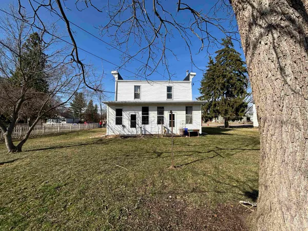 $205,000 | 308-310 West Madison Street, Spring Green, WI 53588