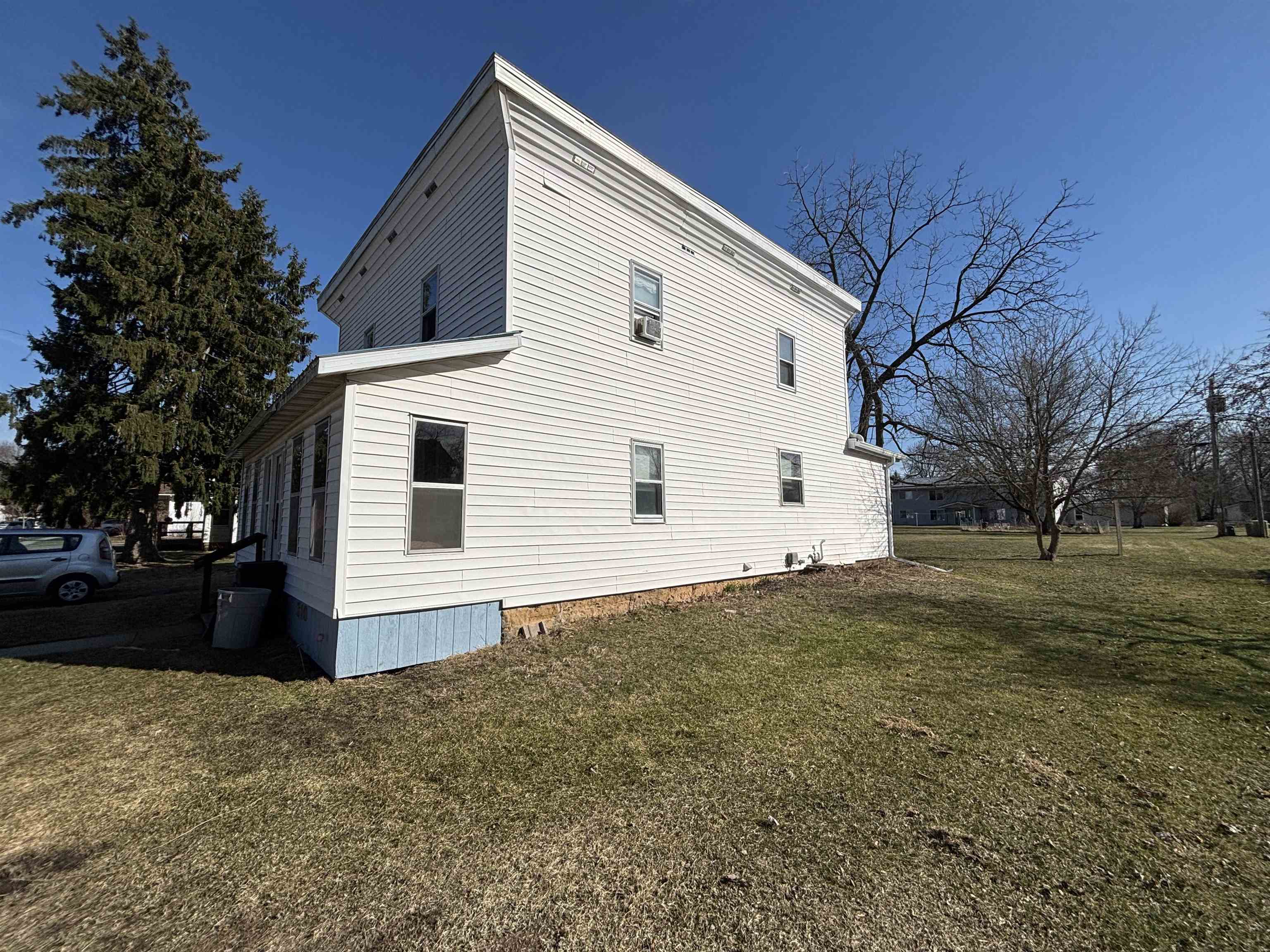 308-310 West Madison Street Spring Green, WI 53588 - Photo 4 of 40