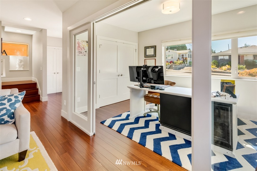 4136 Southwest Ida Street Seattle, WA 98136 - Photo 4 of 25 Gallery Image 4