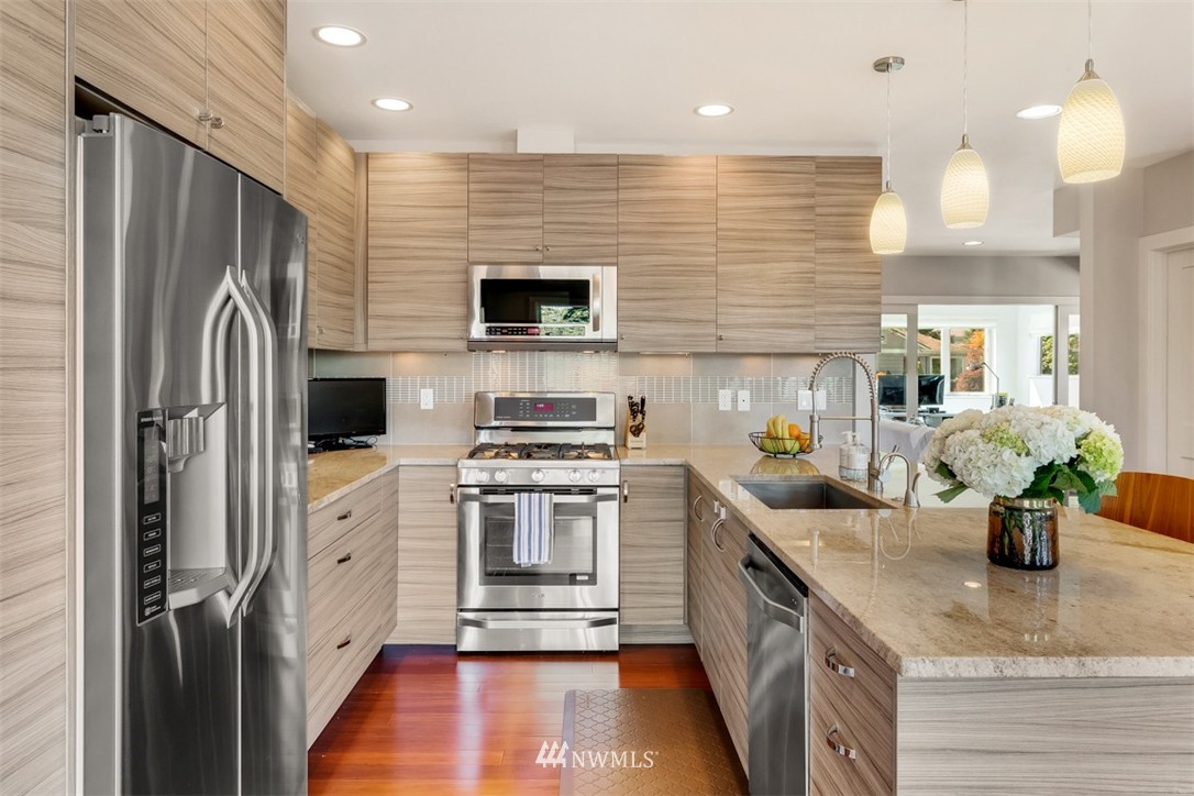 4136 Southwest Ida Street Seattle, WA 98136 - Photo 7 of 25 Gallery Image 7