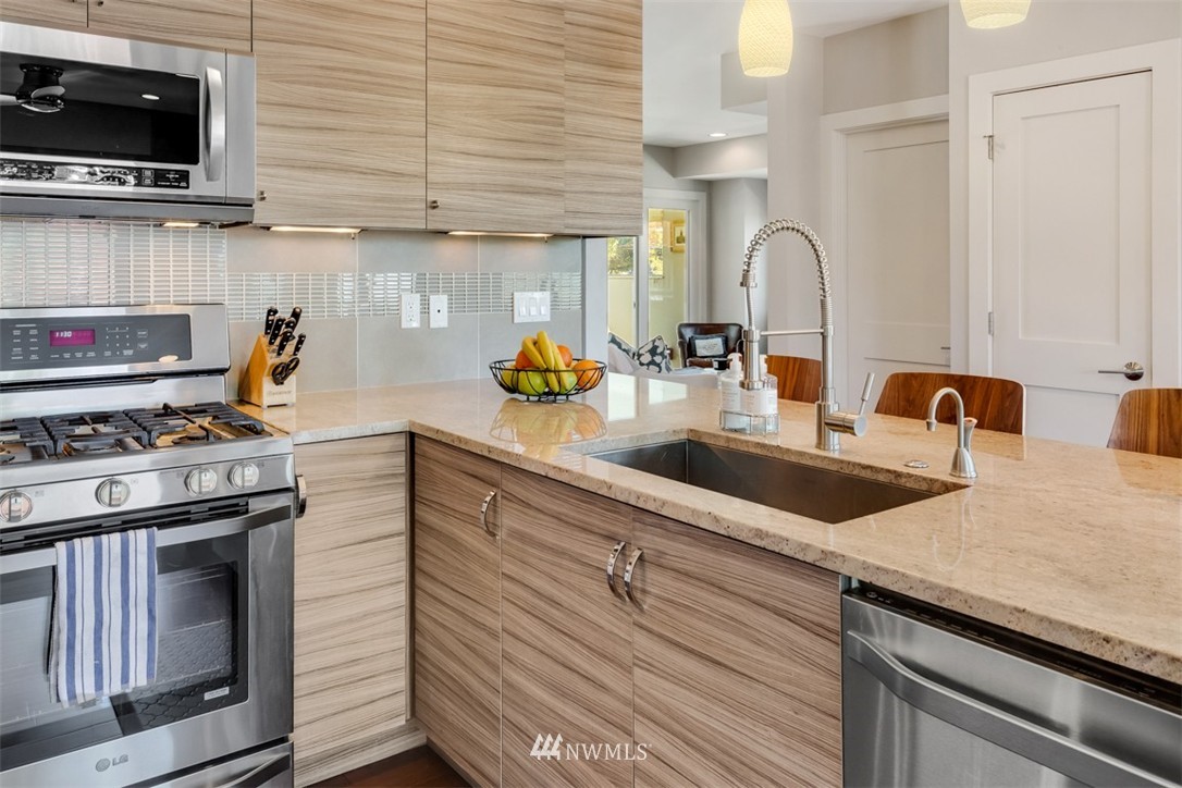 4136 Southwest Ida Street Seattle, WA 98136 - Photo 8 of 25 Gallery Image 8