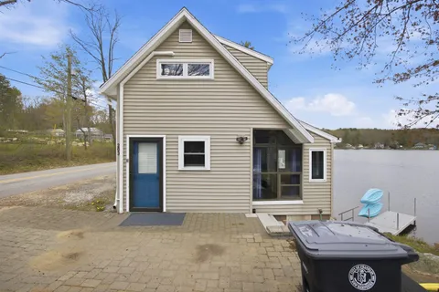 $649,000 | 203 Lakeshore Drive, Franklin, NH 03235