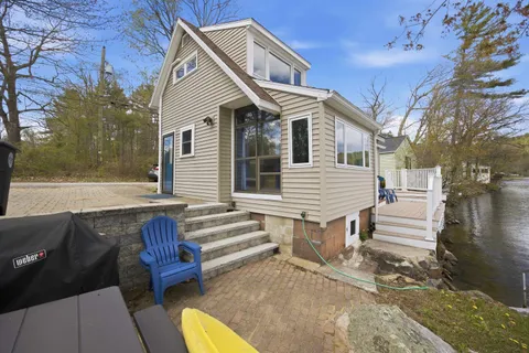 $649,000 | 203 Lakeshore Drive, Franklin, NH 03235