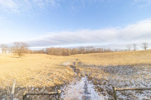 $1,135,000 | 90 South County Road 100 East, Straughn, IN 47387
