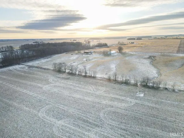 $1,135,000 | 90 South County Road 100 East, Straughn, IN 47387