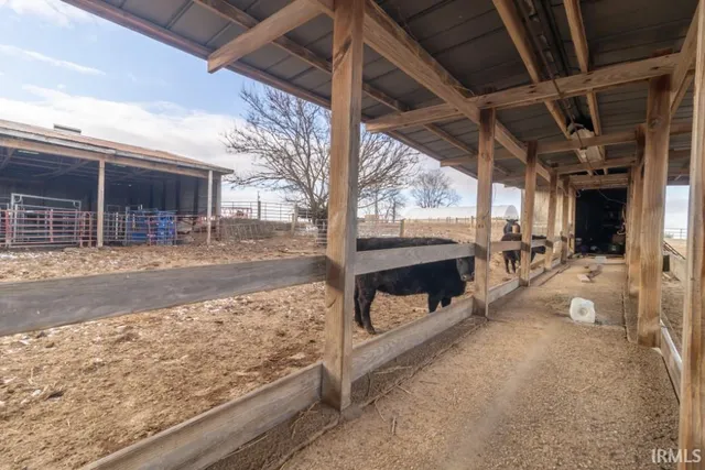 $1,135,000 | 90 South County Road 100 East, Straughn, IN 47387