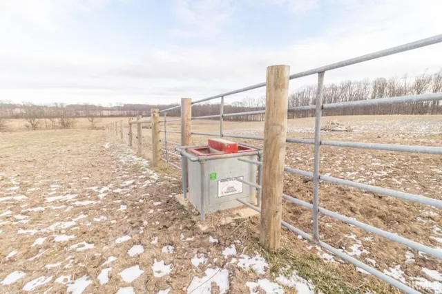 $1,135,000 | 90 South County Road 100 East, Straughn, IN 47387