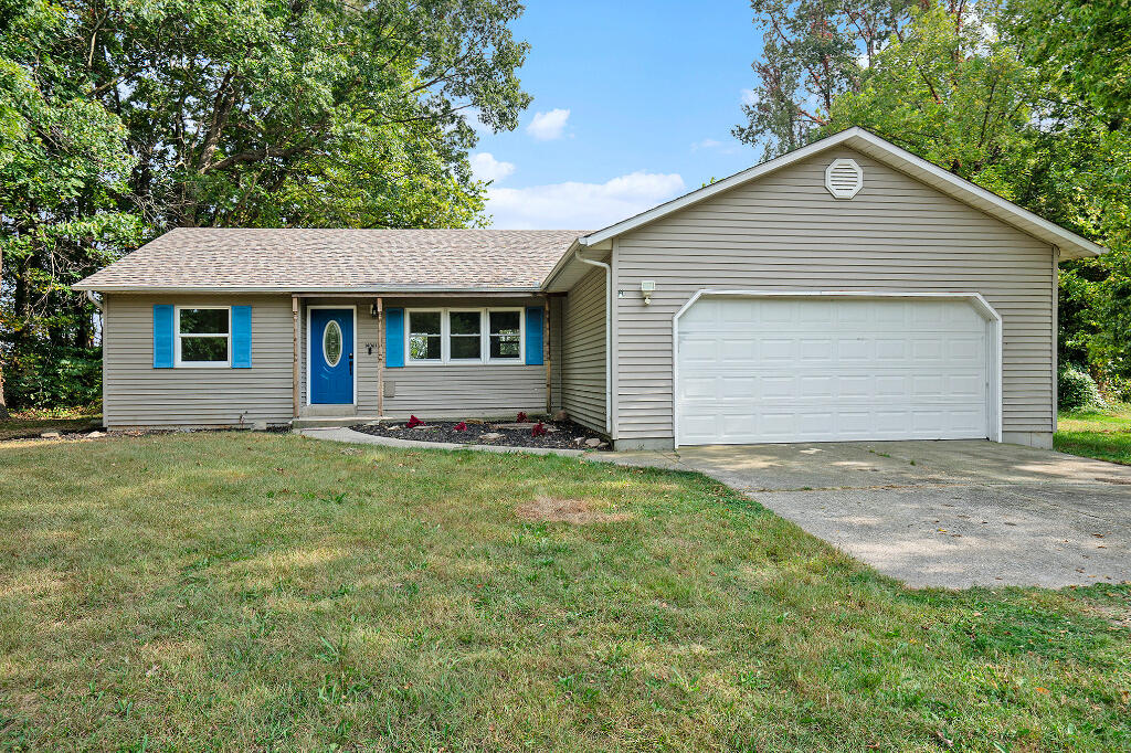 14061 Riverside Drive Constantine, MI 49042 - Photo 2 of 16 01