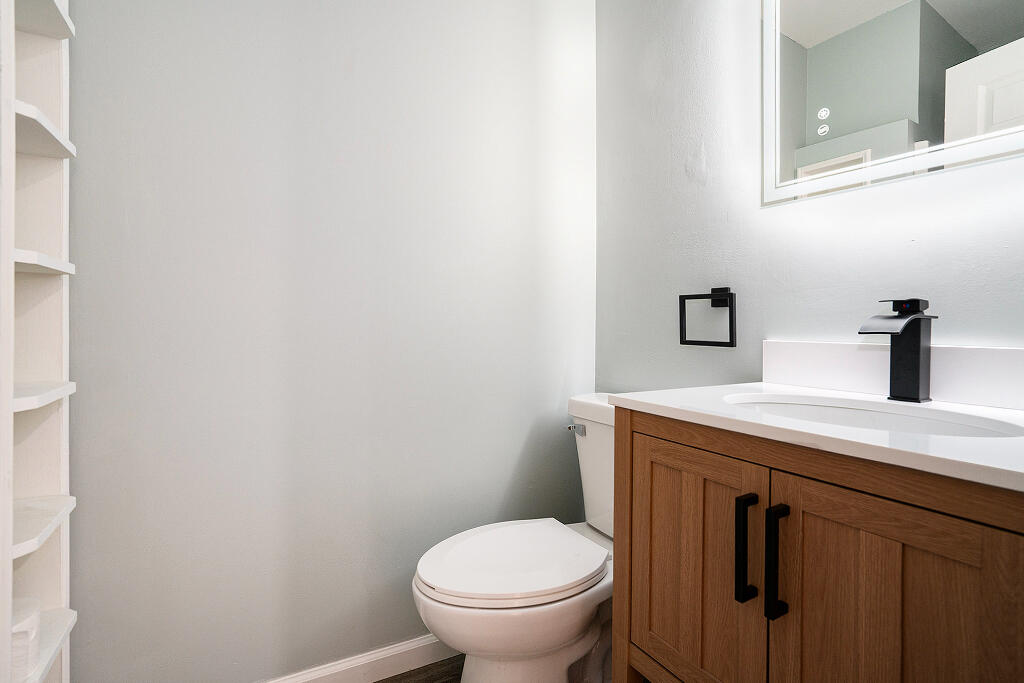 14061 Riverside Drive Constantine, MI 49042 - Photo 10 of 16 09