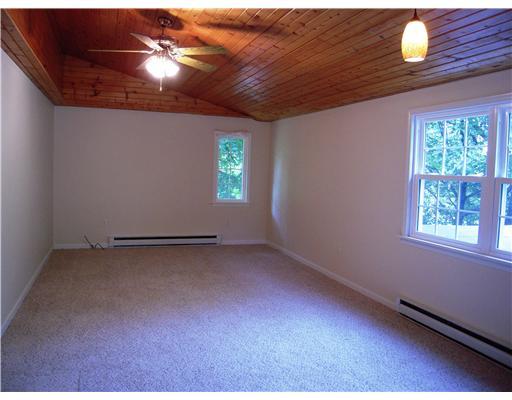 3609 Ellwood Road New Castle, PA 16101 - Photo 10 of 18 Living Room.