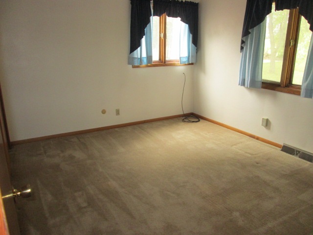 6320 Steward Road Rockford, IL 61101 - Photo 16 of 20 Gallery Image 16
