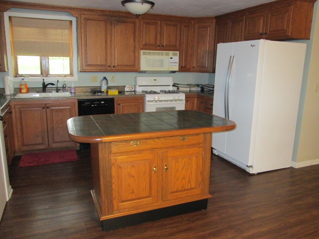6320 Steward Road Rockford, IL 61101 - Photo 10 of 20 Gallery Image 10