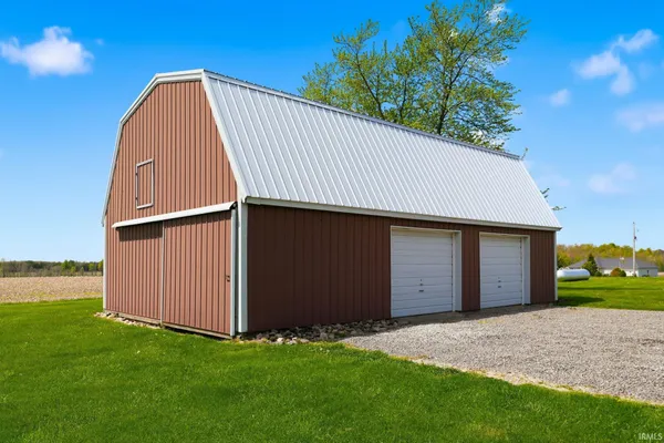 $375,000 | 3935 South State Road 1, Angola, IN 46703