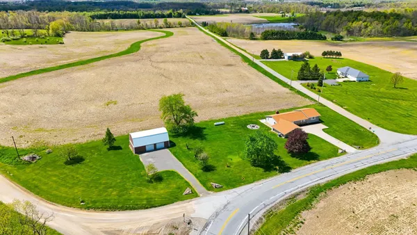 $375,000 | 3935 South State Road 1, Angola, IN 46703