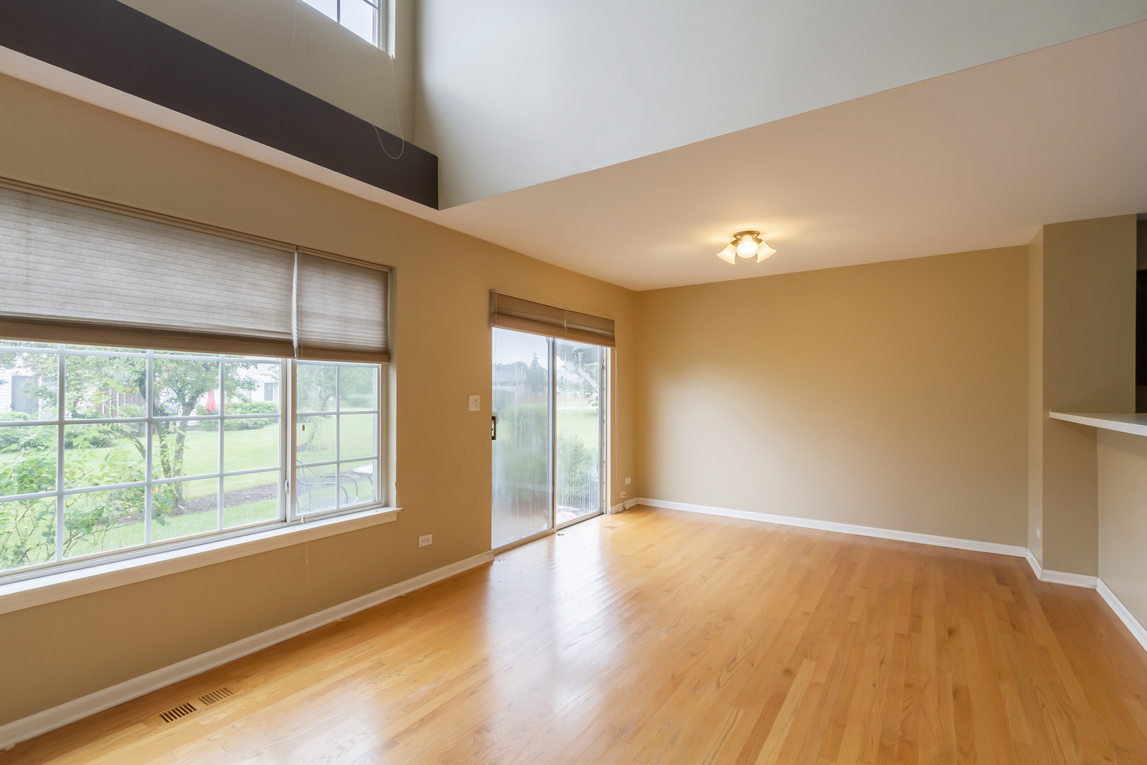 135 President Court, Unit 135 Carol Stream, IL 60188 - Photo 7 of 21