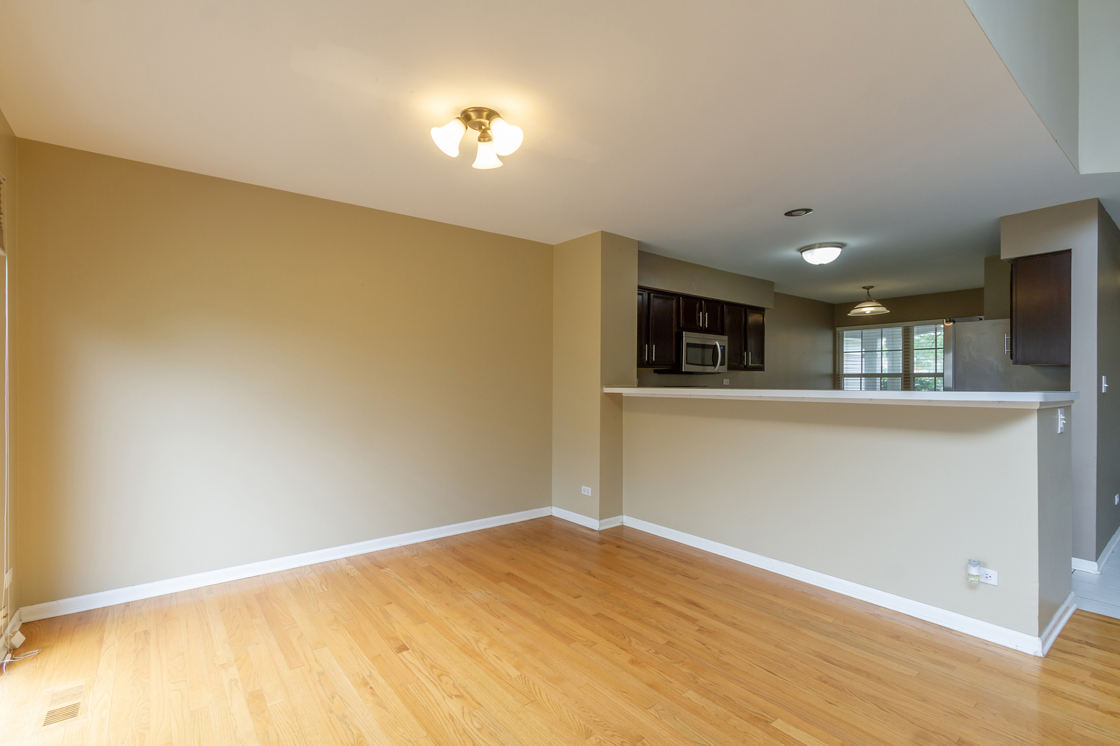 135 President Court, Unit 135 Carol Stream, IL 60188 - Photo 8 of 21