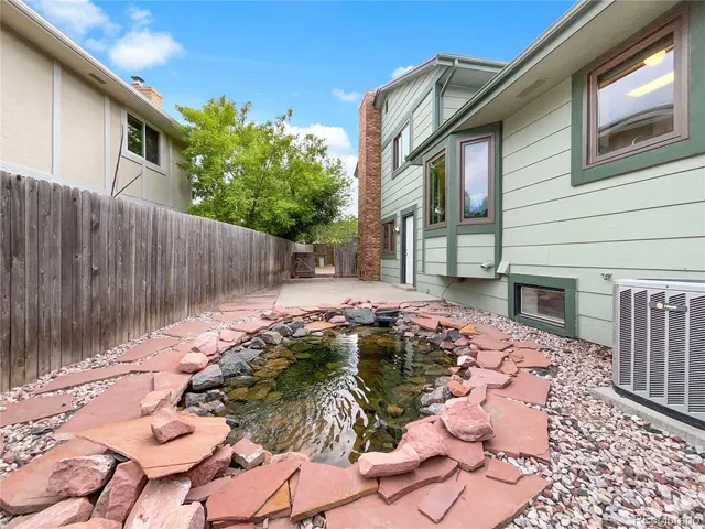 $567,000 | 1460 Belmont Drive, Longmont, CO 80503