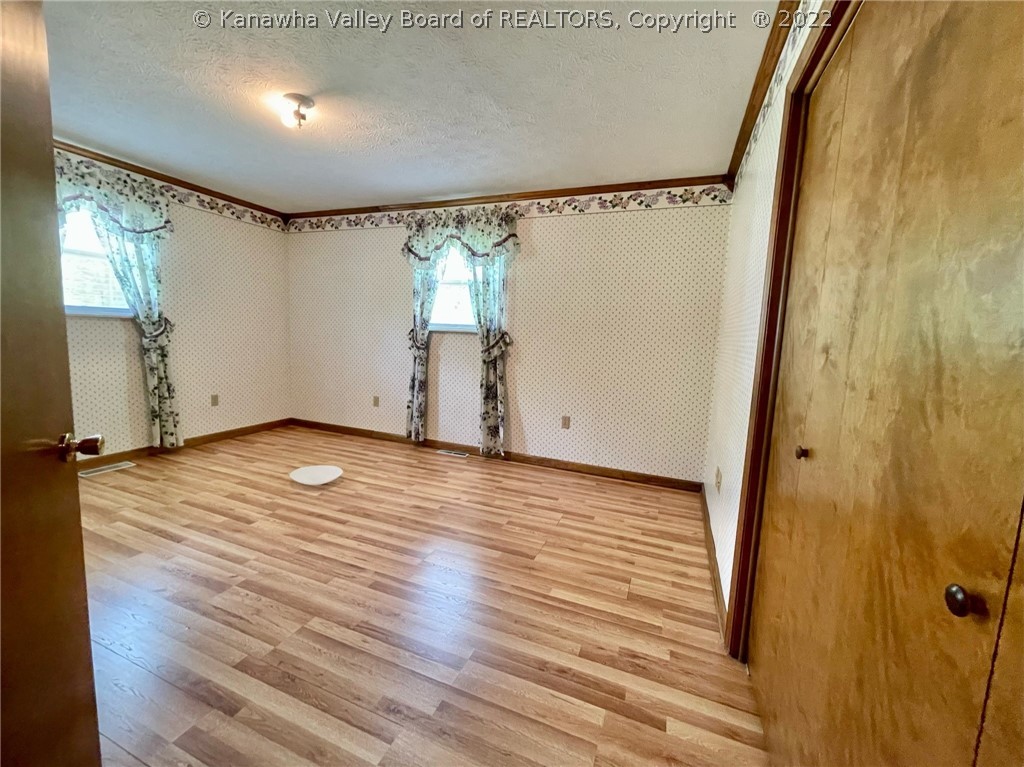 1621 Grapevine Road Charleston, WV 25320 - Photo 9 of 29 Gallery Image 9
