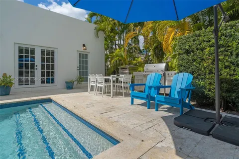 $3,590,000 | 707 West 54th Street, Miami Beach, FL 33140