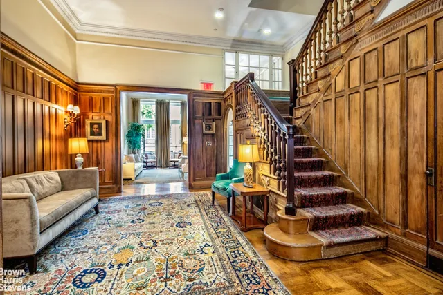 $35,000,000 | 15 East 62nd Street | Lenox Hill