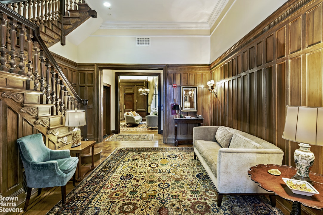 15 East 62nd Street Manhattan, NY 10065 - Photo 8 of 13