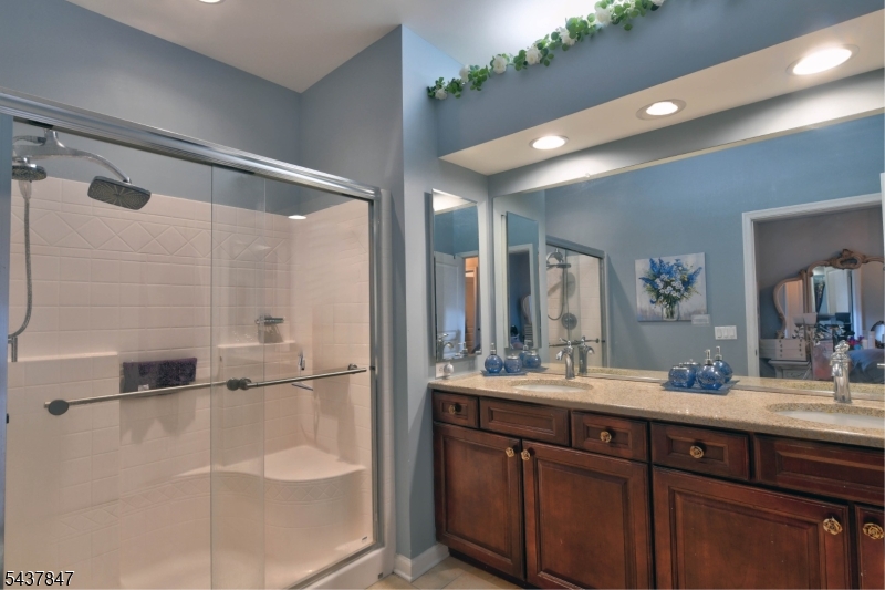 1113 Warren's Way Wanaque, NJ 07465 - Photo 22 of 26