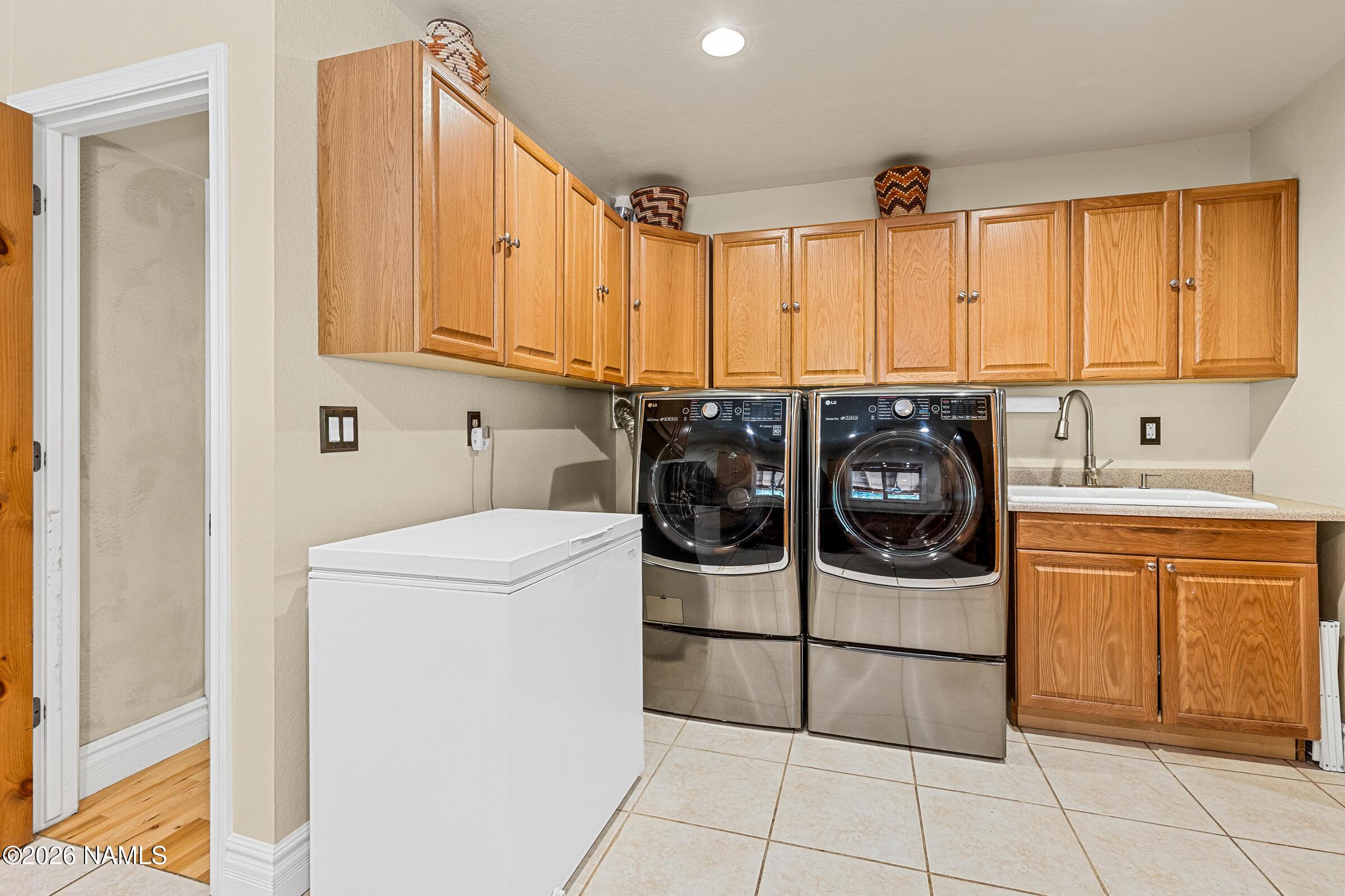 8921 Hulls Road Flagstaff, AZ 86004 - Photo 45 of 80 Oversized Laundry + Dry Storage