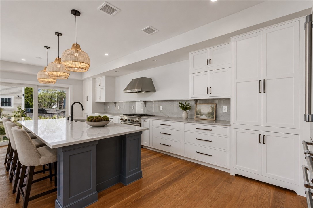 6 Sharon Court Newport, RI 02840 - Photo 11 of 49 Digitally staged