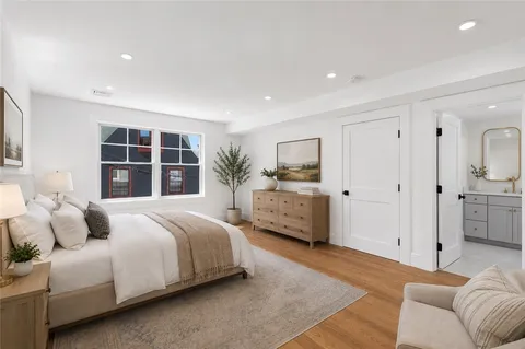 $3,500,000 | 6 Sharon Court, Newport, RI 02840
