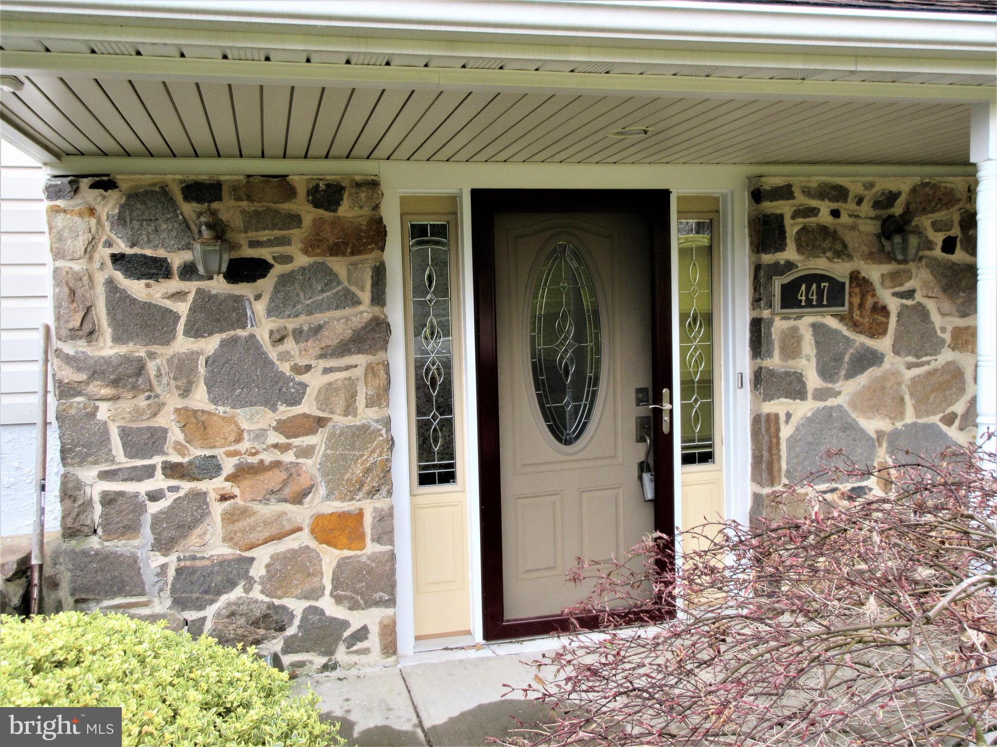447 West Maple Road Linthicum Heights, MD 21090 - Photo 2 of 39 Welcome home!