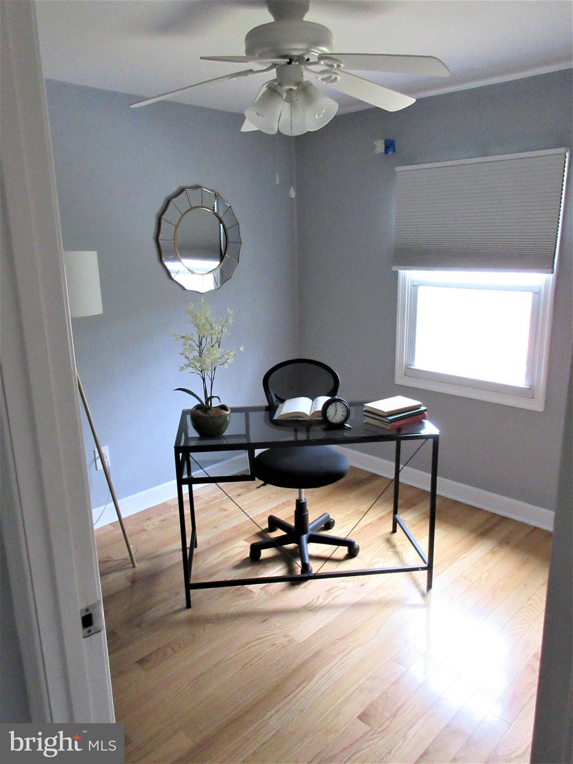 447 West Maple Road Linthicum Heights, MD 21090 - Photo 20 of 39 3rd bedroom or home office