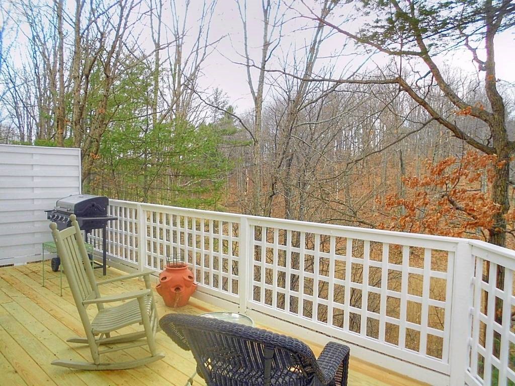 36 Larch Road, Unit 36 South Burlington, VT 05403 - Photo 22 of 27 Gallery Image 22