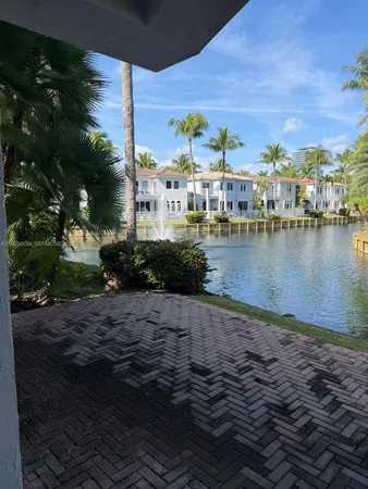 $5,500 | 3085 Northeast 208th Terrace, Aventura, FL 33180