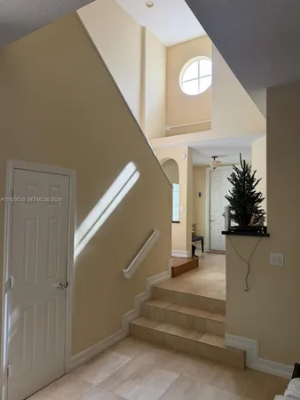 a view of entryway and hall