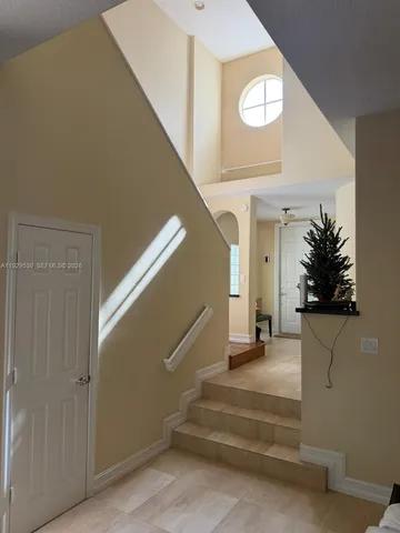 a view of entryway and hall