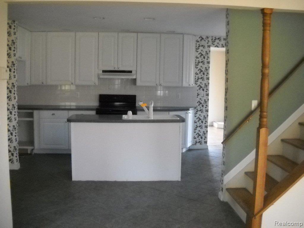 49533 Card Road Macomb, MI 48044 - Photo 4 of 17 DSCN9865