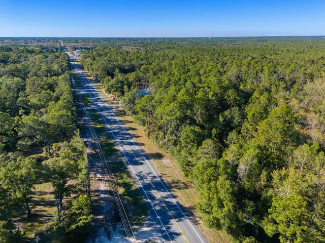 a view of an outdoor space and a yard