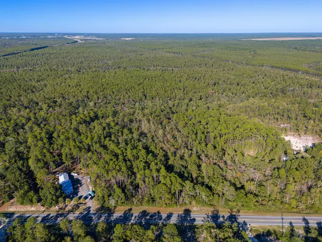 a view of an outdoor space and a yard