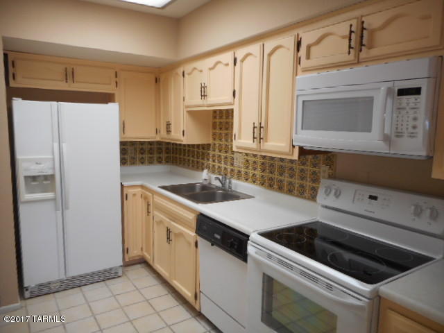 285 South Kolb Road, Unit 21 Tucson, AZ 85710 - Photo 7 of 40
