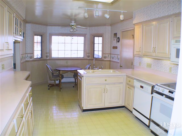 2726 Smith Road Fort Wayne, IN 46804 - Photo 12 of 17