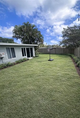 $575,000 | 5710 Douglas Street, Hollywood, FL 33021
